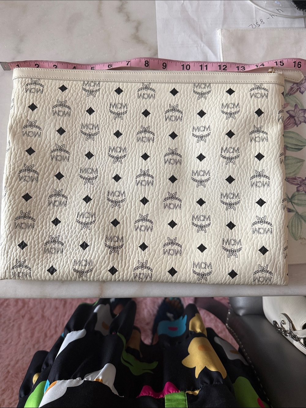 MCM White Leather Logo Pouch with Black Monogram - Picture 3 of 11
